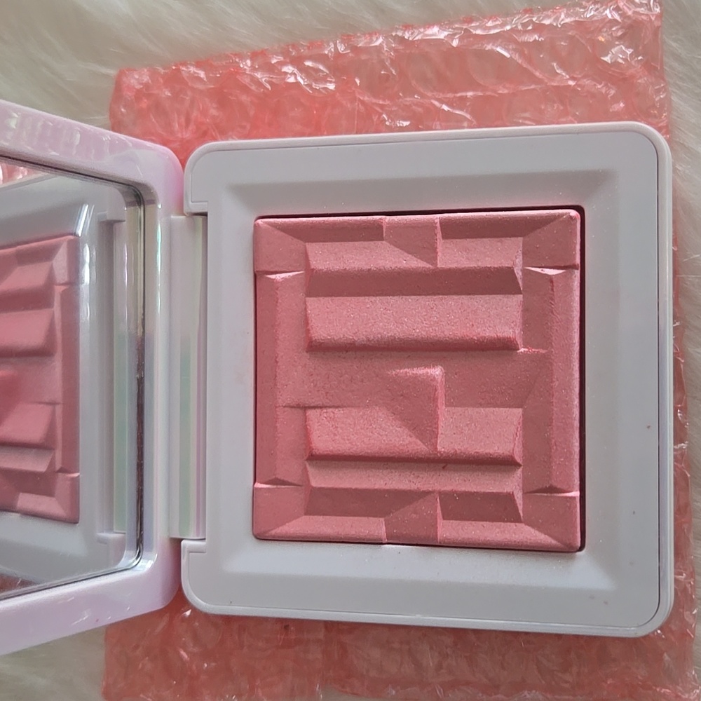 Haus Labs Bio-Radiant Gel Powder Highlighter - Picture 6 of 8